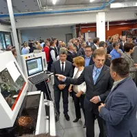 Obiskovalci so si včeraj lahko ogledali sodobno opremo 
izobraževalnega centra, ki so jo pomagali kupiti tudi  gospodarstveniki iz regije.  