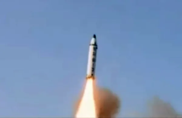 Severna Koreja nad Japonsko izstrelila balistično raketo