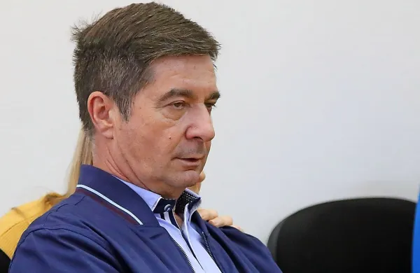 Roberta Časarja čaka še kar nekaj poti na koprsko sodišče, v 
enem primeru pa se preiskovalna sodnica ni strinjala z 
uvedbo sodne preiskave, zato mora o tem odločati senat.