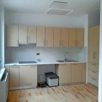 47 od skupaj 60 stanovanj bo za Izolane