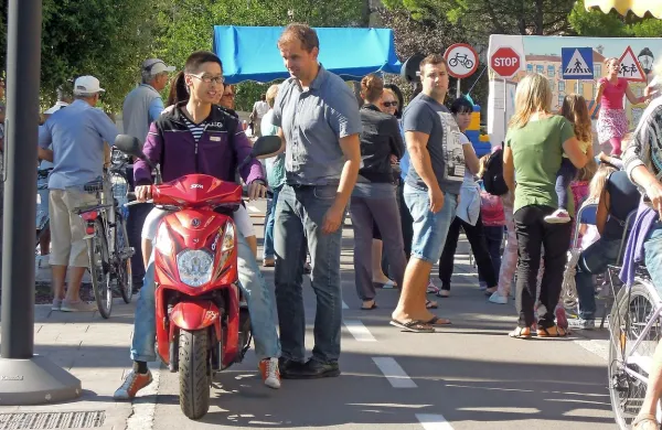 V Kopru in Ankaranu vabijo k brezplačni uporabi avtobusa.