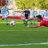 Prvaki so darilo Novogoričanov sprejeli z obema rokama (foto)
