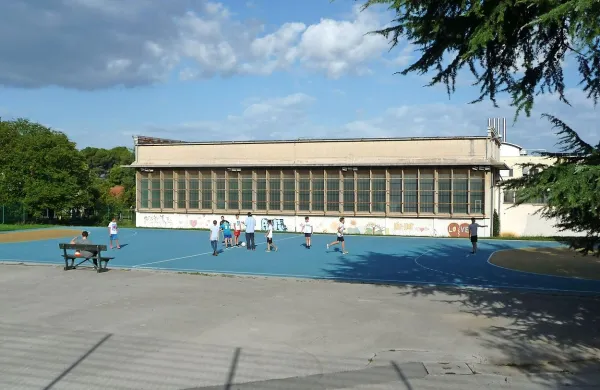 Osnovno&scaron;olci in dijaki bi lahko imeli skupno telovadnico