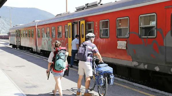 Bicikel in javni prevoz sta prava kombinacija vse dni v letu, ne 
le ob tednu mobilnosti. 