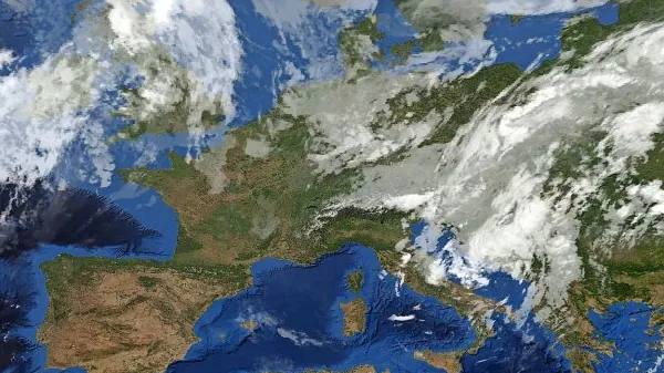 Ciklonsko območje je včeraj zapuščalo naše kraje.