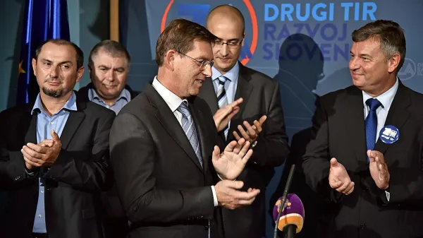 Cerar: volilci imajo dovolj političnih igric