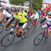 Več kot 500 kolesarjev se je podalo s starta 5. Istrskega maratona (foto)