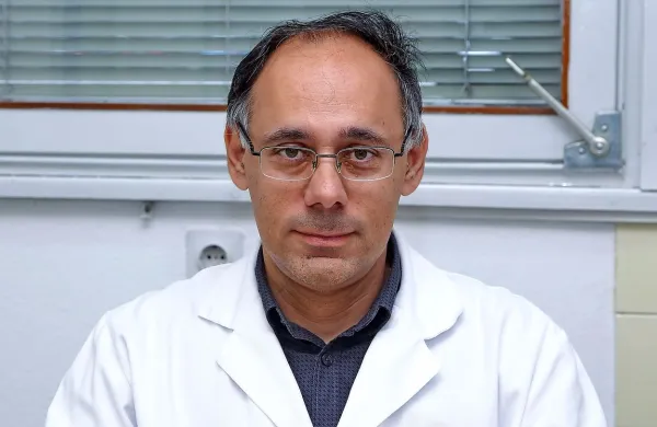 Boris Kopilović: “Za naše območje velja, da se 
gripa praviloma začne pojavljati konec decembra, 
vrhunec pa običajno doseže v februarju.” 
