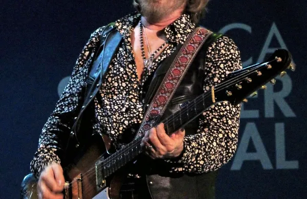 Umrl je Tom Petty