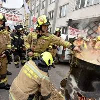 Gasilci pred vlado z glasnimi zahtevami za bolj&scaron;e vrednotenje svojega dela