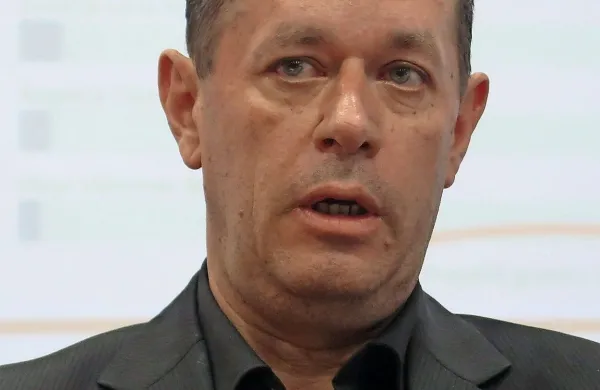 Andrej Šiško kot edini od predsedniških kandidatov ni razkril 
ničesar o svojem premoženjskem stanju.