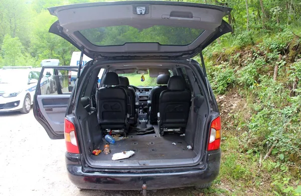 Letos se je število ilegalnih prebežnikov, ki so jih policisti 
ustavili v Brkinih in v Istri, močno povečalo.