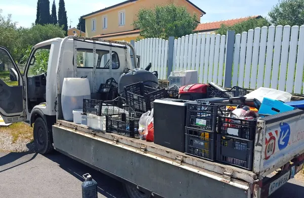 Komunala Izola bo prihodnji teden zbirala nevarne odpadke  
iz gospodinjstev s premično zbiralnico.