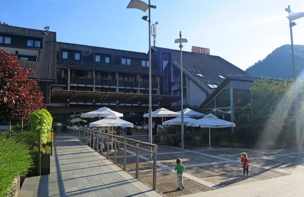 Vodstvo Hotela Cerkno je z nagrado dobilo še eno potrditev, 
da so poldrugi milijon evrov za terme in  svet savn s solno 
sobo dobro vložili. 