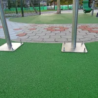 Vijake naj bi Grafistovi delavci kmalu privili do konca.