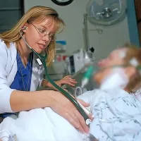 Novi predlog zakona po oceni stroke in vse več laikov krči 
dostopnost do zdravljenja, omejuje koncesionarje in bo le še 
podaljšal čakalne vrste, zato mu pripravljajo referendum. 