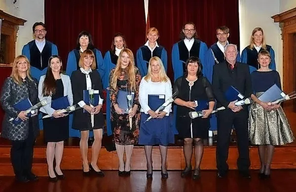 Mateja Marovič, Bojan Macuh, Tanja Pavlič, Mojca Jermaniš, 
Vedrana Sember, Marina Volk, Jerneja Umer Kljun, Maša 
Rolih in Nataša Artič.

