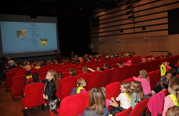 Za najmlajše so letos izbrali norveški animirani film Hokus 
Pokus Albert.