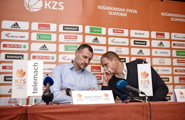 Novi selektor Rado Trifunović (levo) in generalni sekretar KZS 
Rašo Nesterović.