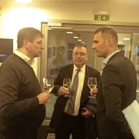 Se pogovarjajo o vlogi  Madžarske pri drugem tiru? Mitja Dujc, 
nekdanji vodja predstavništva Luke v Budimpešti, ter Rok 
Svetek in Robert Sever iz združenja za promet pri GZS