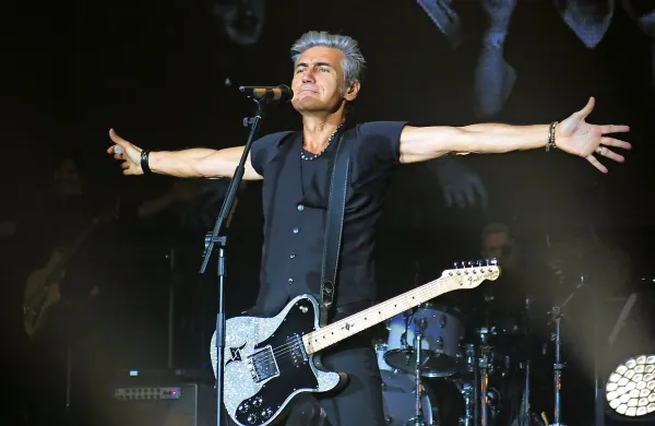 Ligabue dvakrat zapored razvnel Trst