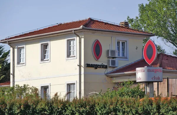 Zaslišana bolgarska policijska inšpektorja sta naštela  deset 
žrtev, ki so se v Sloveniji ukvarjale s plesom v nočnih lokalih, 
tudi v Margeriti v Novi Gorici.