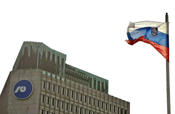 Evropska komisija bo vztrajala pri privatizaciji banke NLB, 
pripravljena se je pogajati le o načinu izpolnitve te zaveze. 