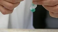 Po ocenah Nacionalnega inštituta za javno zdravstvo naj bi bilo 
v Sloveniji s hepatitisom C okuženih približno 6550 oseb. 

