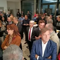 V Pahorjevem volilnem &scaron;tabu pričakujejo zmago