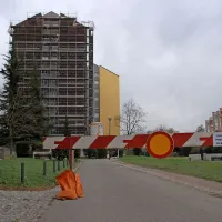 Domov skozi klet