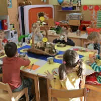 Kak&scaron;no hrano jedo otroci v &scaron;olah in vrtcih?