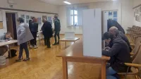 Udeležba je bila še posebej visoka na podeželskih voliščih.  