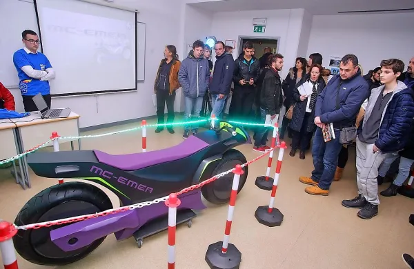Utrinek z lanskoletne jubilejne prireditve ob 60-letnici šole.