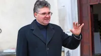Dr. Jonatan Vinkler opaža, da je znanje Slovencev o protestantizmu in celo naših lastnih reformatorjih tanko in 
pogosto obremenjeno s klišeji. 