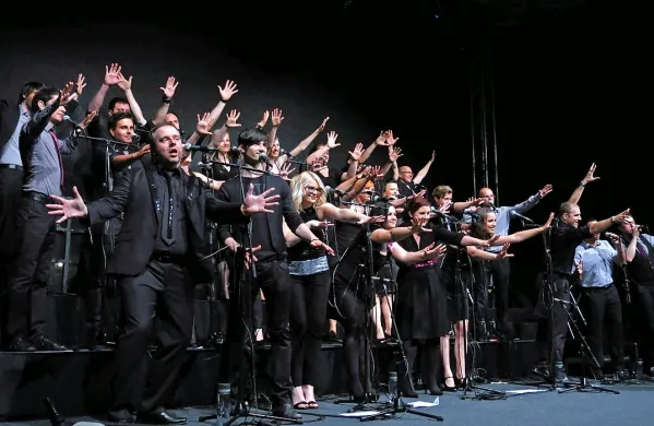 Na nominacijo je upala tudi slovenska vokalna zasedba 
Perpetuum Jazzile, a je ostala praznih rok.