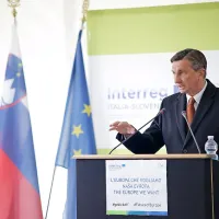 Goriška potrebuje  skupno čezmejno vizijo, je  dejal Borut 
Pahor, vanjo pa sodi tudi že večkrat predlagana ekonomska 
cona. 