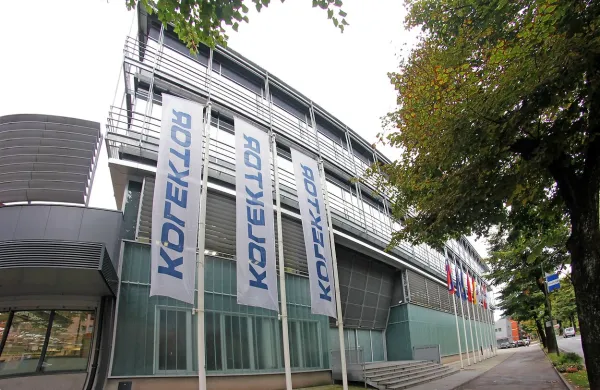 Kolektor prevzel italijansko skupino Microtel Group