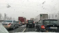 Drugi letošnji sneg je povzročil drugi kaos na primorski 
avtocesti. 