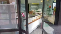 Trgovino v Sv. Antonu te dni že prenavljajo.