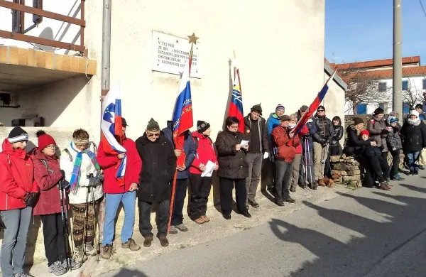 Pohodniki so v treh urah  prehodili dolgo pot od Škofij do Urbancev, Plavij 
in nazaj.