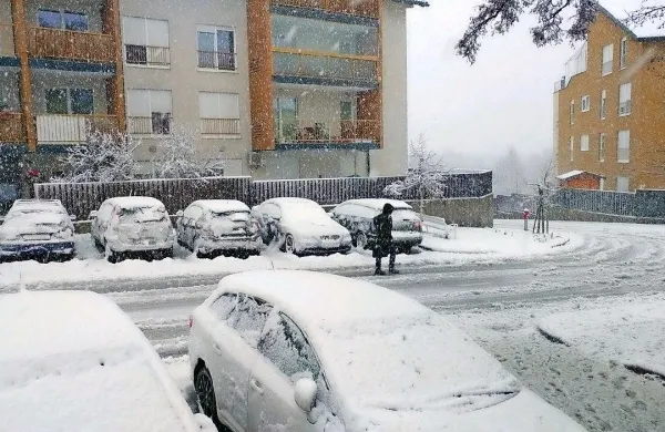 Meteorologi napovedujejo sneg do nižin, a ga bo odjuga hitro pobrala