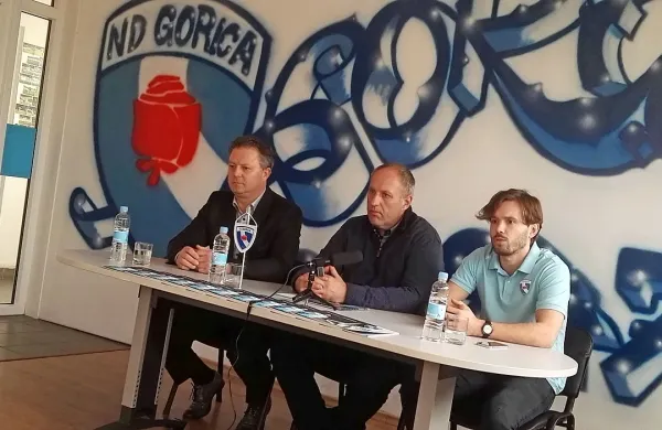 Predstavitev trajnostnega poročila ND Gorica: (z leve):  Marko 
Tribušon, Hari Arčon in Sebastjan Komel.  