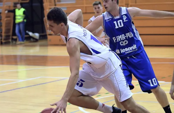 Vadim Prokopenko (z žogo) je bil eden ključnih igralcev ob 
prvi zmagi Portoroža v sezoni.