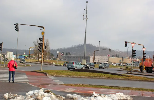 Še zadnje semaforizano križišče v Postojni med glavnima vpadnicama v mesto bo 
nadomestilo krožišče.