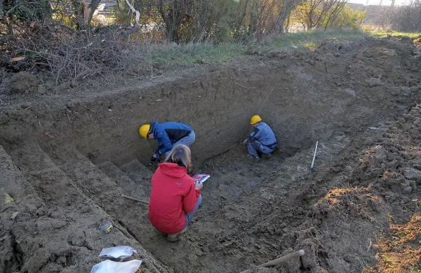 Arheologi iz družbe Arhej preučujejo  območje Bertoške 
vpadnice, ki jo bodo v prihodnje razširili v štiripasovnico.