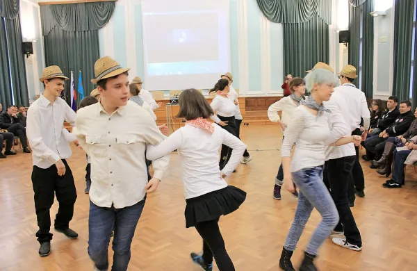 V kulturnem programu je nastopila tudi otroška plesna 
skupina Osnovne šole Kozara.
