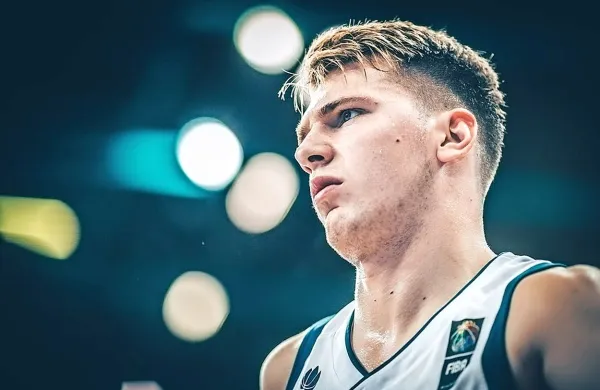 Čudežni košarkarski deček iz Ljubljane z imenom Luka 
Dončić