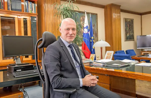 Predsednik DZ Milan Brglez
