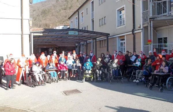 Tako je bilo ob božičnem obisku motoristov v Vipavi in podobno bo konec tedna v Stari Gori.   