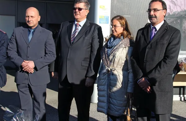 Šefi policij  (z leve): Alen Klabot iz Pulja,  Tomislav Dizdar z 
Reke, tržaška kvestorka Isabella Fusiello in Danimir Rebec iz 
Kopra.